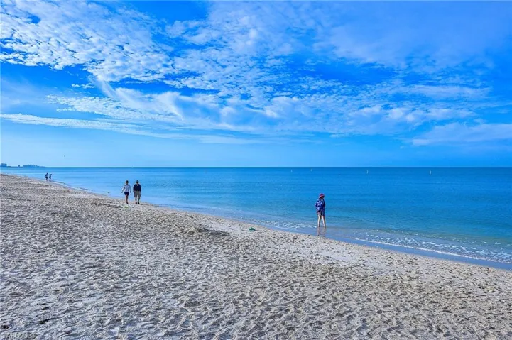 BONITA BEACH LESS THAN 9 MILES AWAY