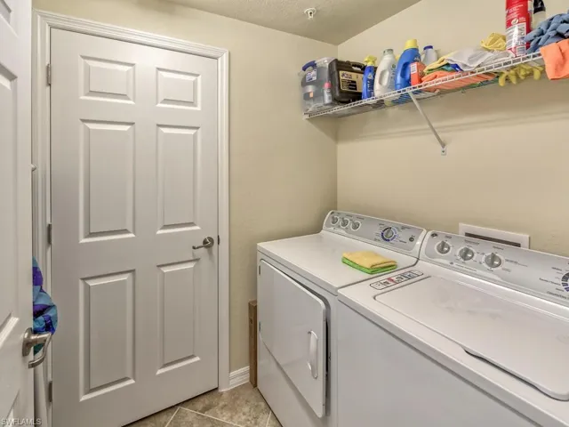 9114 Prima Way 102, Naples, Florida 34113