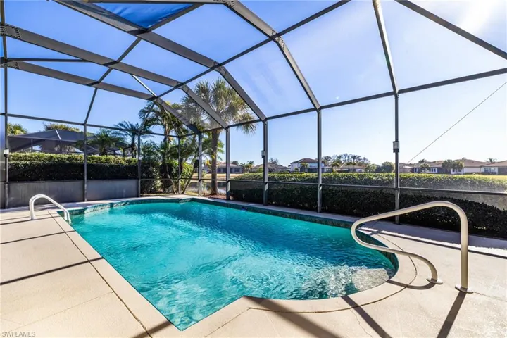 Swimming pool deck