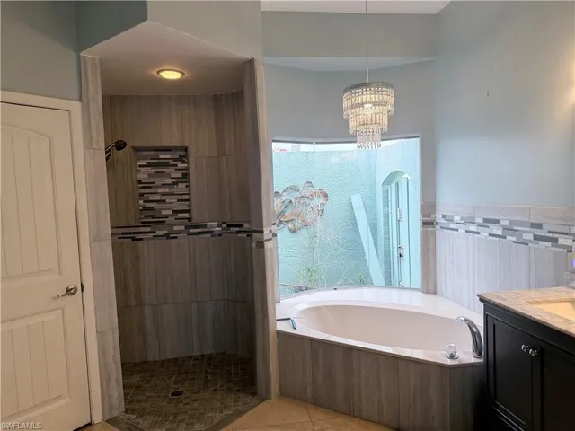 247 Se 6th St, Cape Coral, Florida 33990