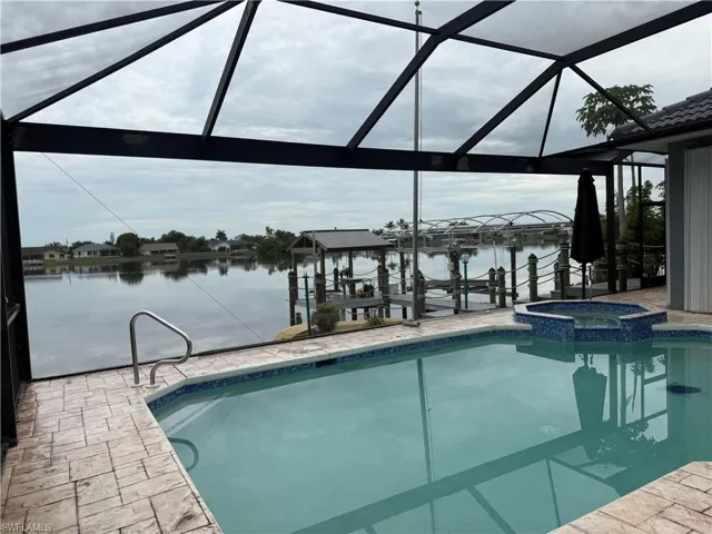 247 Se 6th St, Cape Coral, Florida 33990