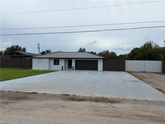 18521 Leetana Rd, North Fort Myers, Florida 33917