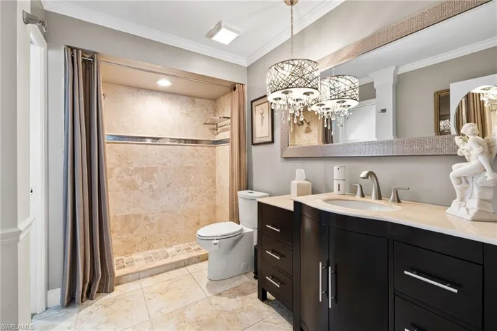 Ground floor guest bath