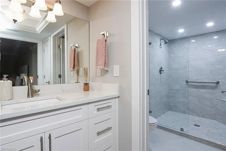222  Harbour  DR, Naples, FL 34103