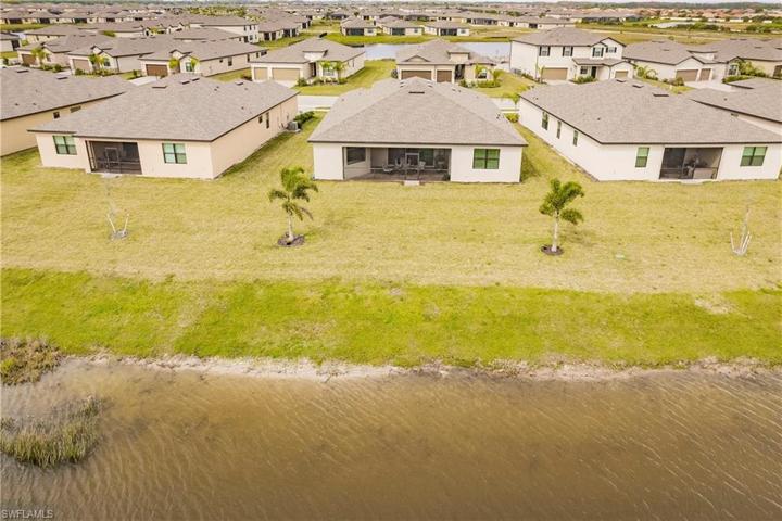 3338  Menores  WAY, Fort Myers, FL 33905