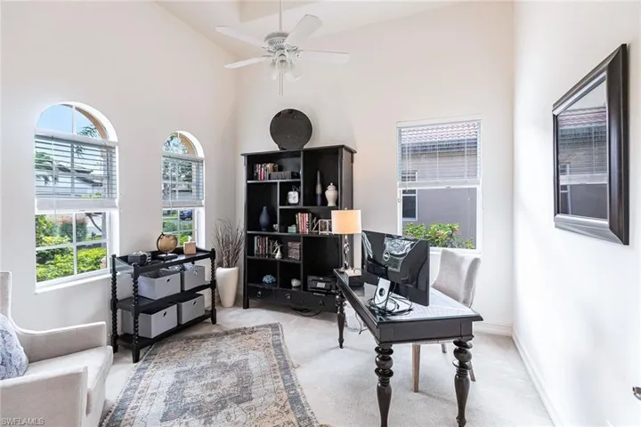 7863  Valencia  CT, Naples, FL 34113