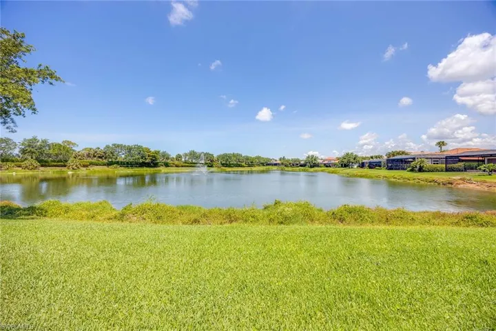 7863  Valencia  CT, Naples, FL 34113