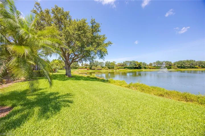 7863  Valencia  CT, Naples, FL 34113