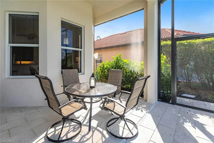 7863  Valencia  CT, Naples, FL 34113