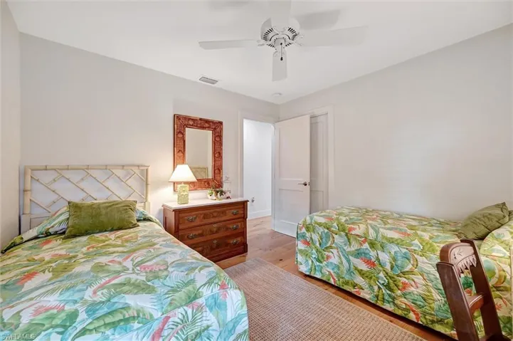535 Augusta Blvd 4, Naples, Florida 34113