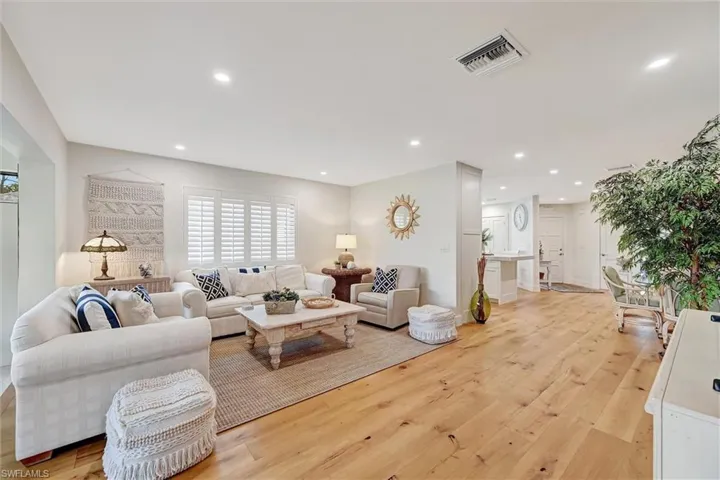 535 Augusta Blvd 4, Naples, Florida 34113