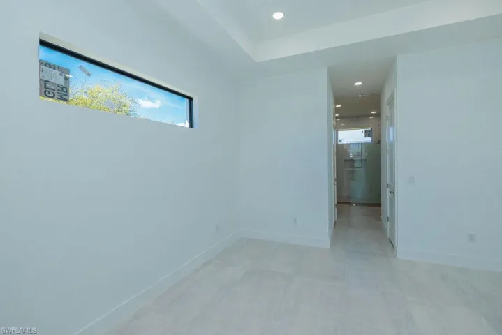 2211 NE 22 PL, CAPE CORAL FL 33909