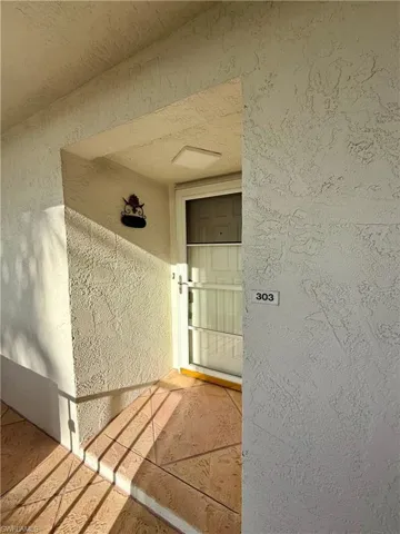 1 High Point Cir W 303, Naples, Florida 34103