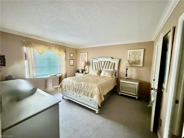 1 High Point Cir W 303, Naples, Florida 34103