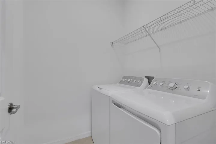 1645 Alameda Dr, Naples, Florida 34120