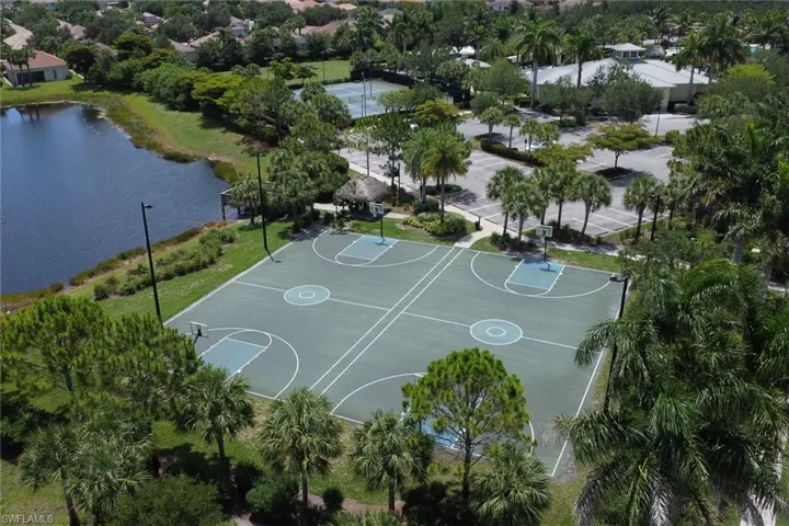 1645 Alameda Dr, Naples, Florida 34120
