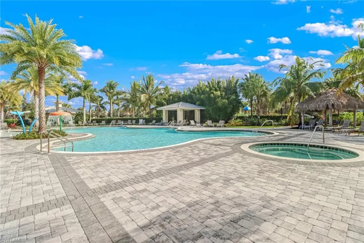 1645 Alameda Dr, Naples, Florida 34120