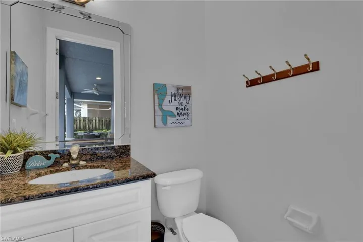 590  110th N AVE, Naples, FL 34108