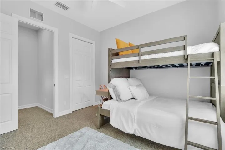 590  110th N AVE, Naples, FL 34108