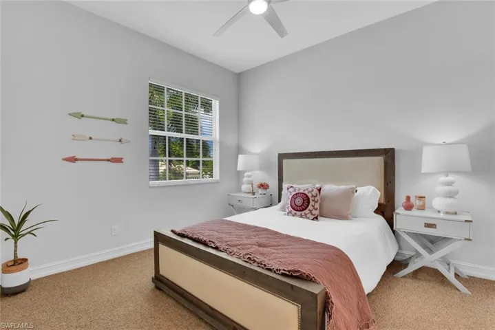 590  110th N AVE, Naples, FL 34108