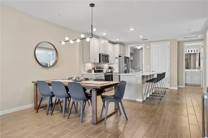 14644 Edgewater Cir, Naples, Florida 34114