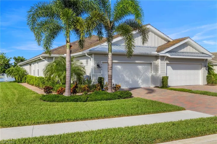 14644 Edgewater Cir, Naples, Florida 34114