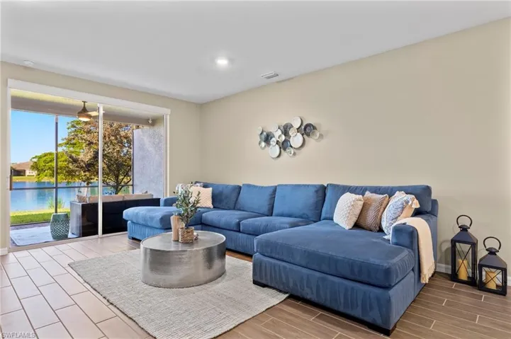 14644 Edgewater Cir, Naples, Florida 34114