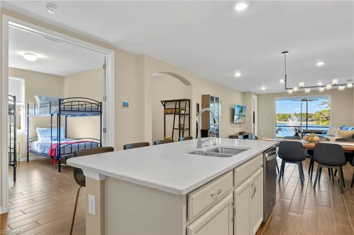 14644 Edgewater Cir, Naples, Florida 34114