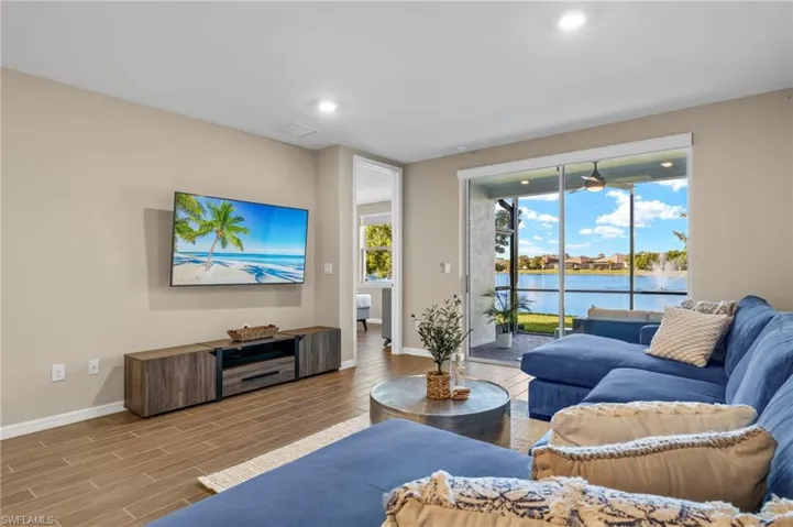 14644 Edgewater Cir, Naples, Florida 34114
