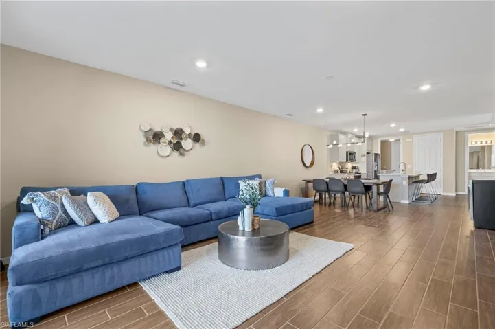 14644 Edgewater Cir, Naples, Florida 34114