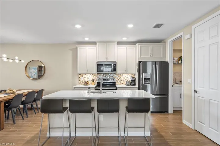 14644 Edgewater Cir, Naples, Florida 34114