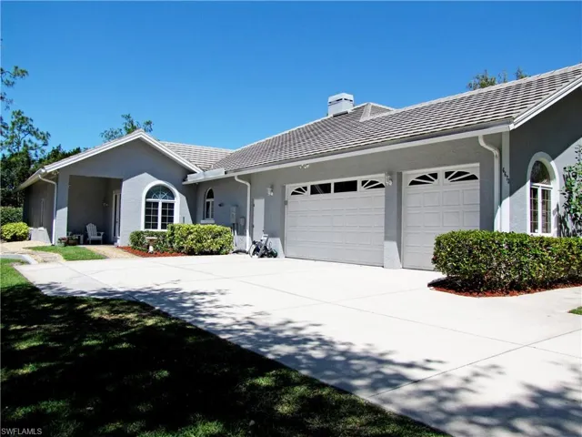 Over-sized 3-car garage