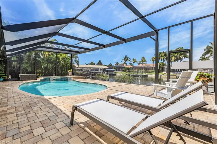 2207 Sw 52nd St, Cape Coral, Florida 33914