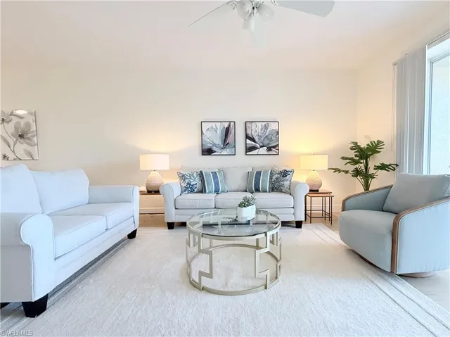 Beautiful newly renovated 1661 square ft condo