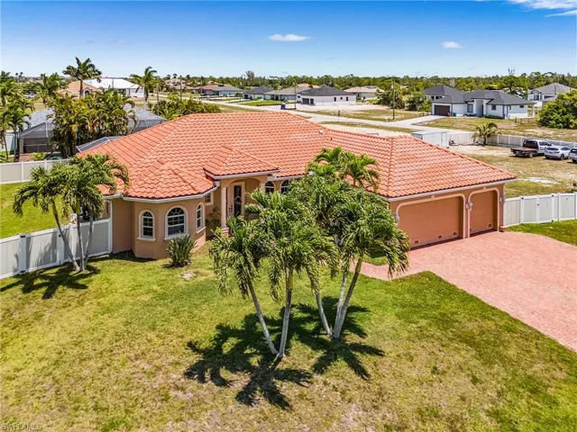 4125 Jacaranda Pkwy W, Cape Coral, Florida 33993