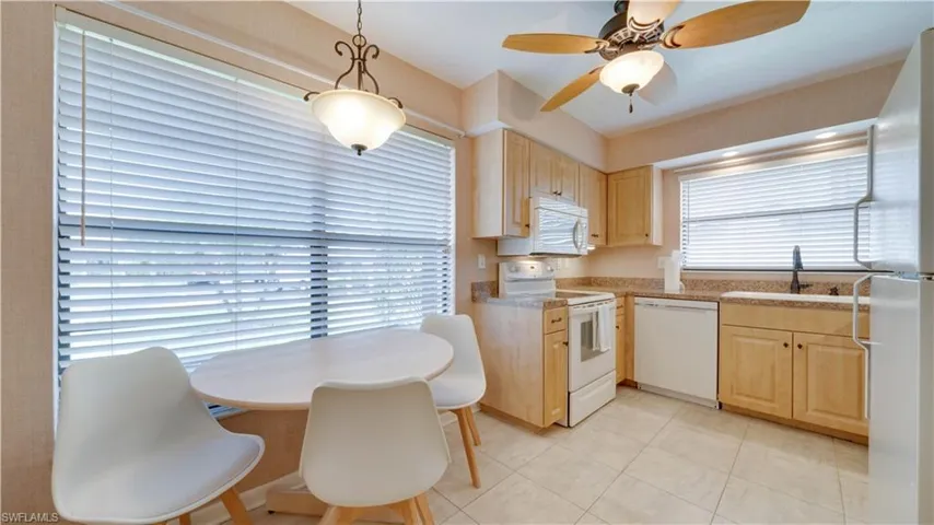 1220 Se 6th Ter 57, Cape Coral, Florida 33990