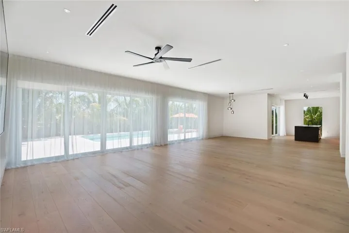 1135 Bluebird Ave, Marco Island, Florida 34145