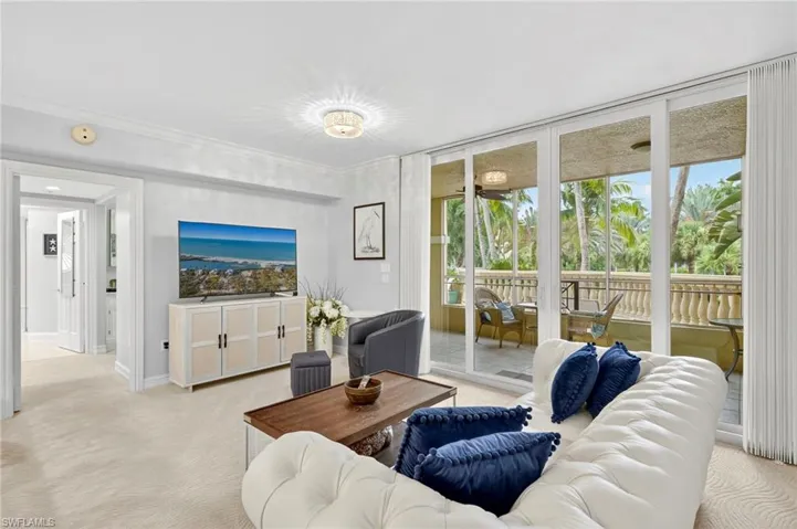 2748 Tiburon Blvd E 106c, Naples, Florida 34109