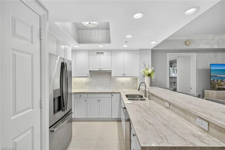 2748 Tiburon Blvd E 106c, Naples, Florida 34109