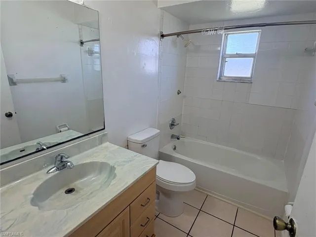 729 Sw 39th St, Cape Coral, Florida 33914