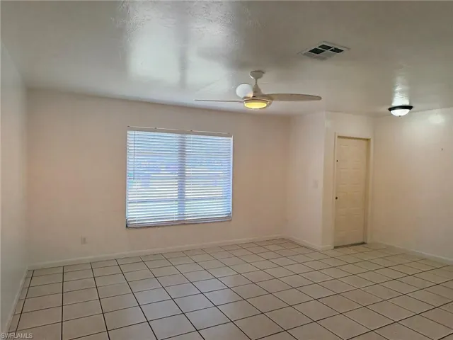 729 Sw 39th St, Cape Coral, Florida 33914