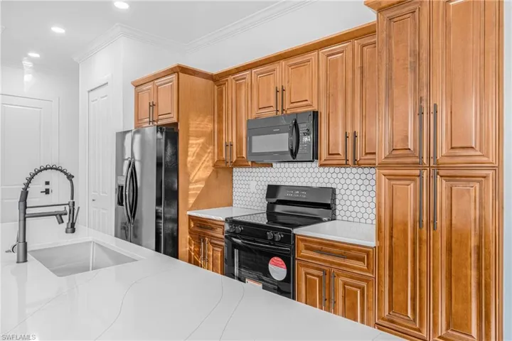 333 Lownde Ave S, Lehigh Acres, Florida 33974