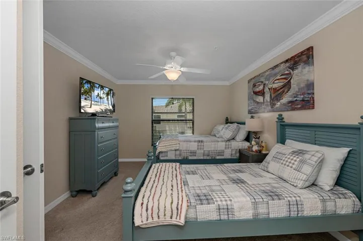The den is furnished with 2 twin beds to allow for for even more guests