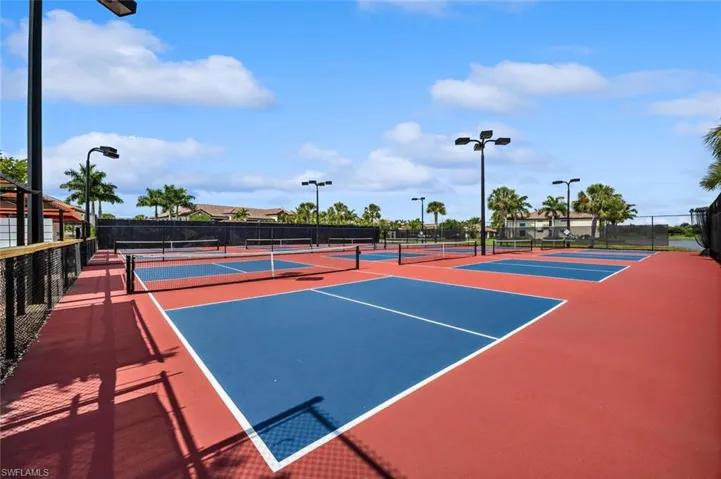 Treviso Bay pickleball courts