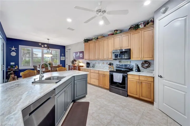 2709 SW 29th  PL, Cape Coral, FL 33914