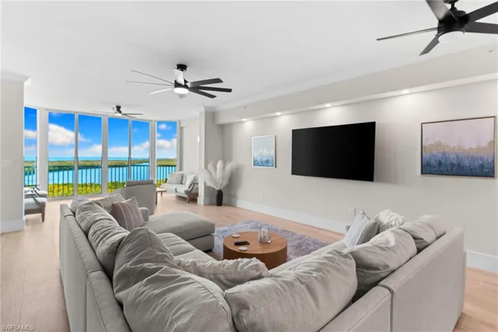 325  Dunes  BLVD, Naples, FL 34110