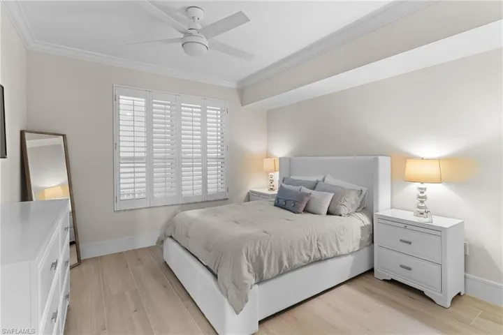 325  Dunes  BLVD, Naples, FL 34110
