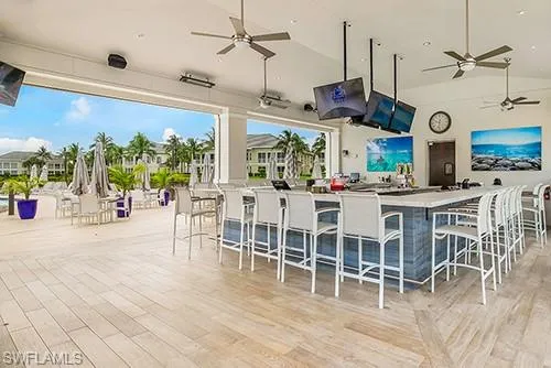 325  Dunes  BLVD, Naples, FL 34110