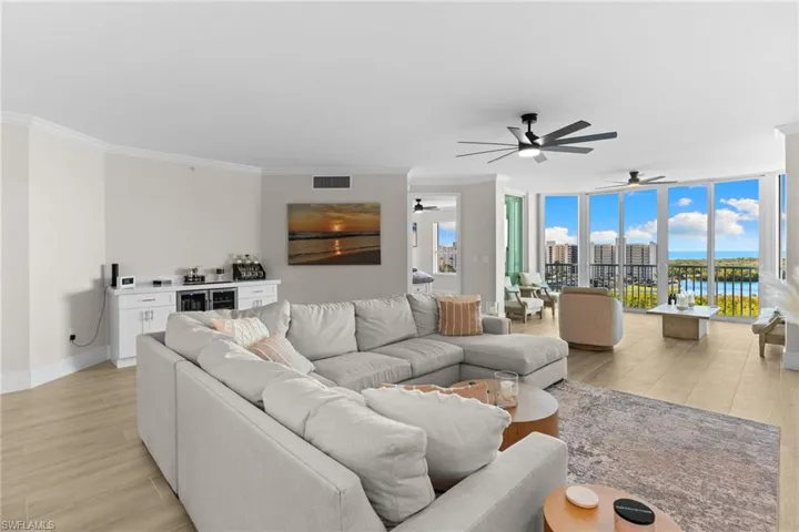325  Dunes  BLVD, Naples, FL 34110