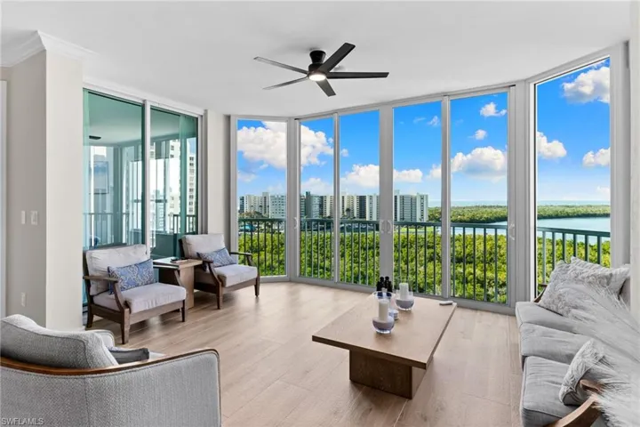 325  Dunes  BLVD, Naples, FL 34110